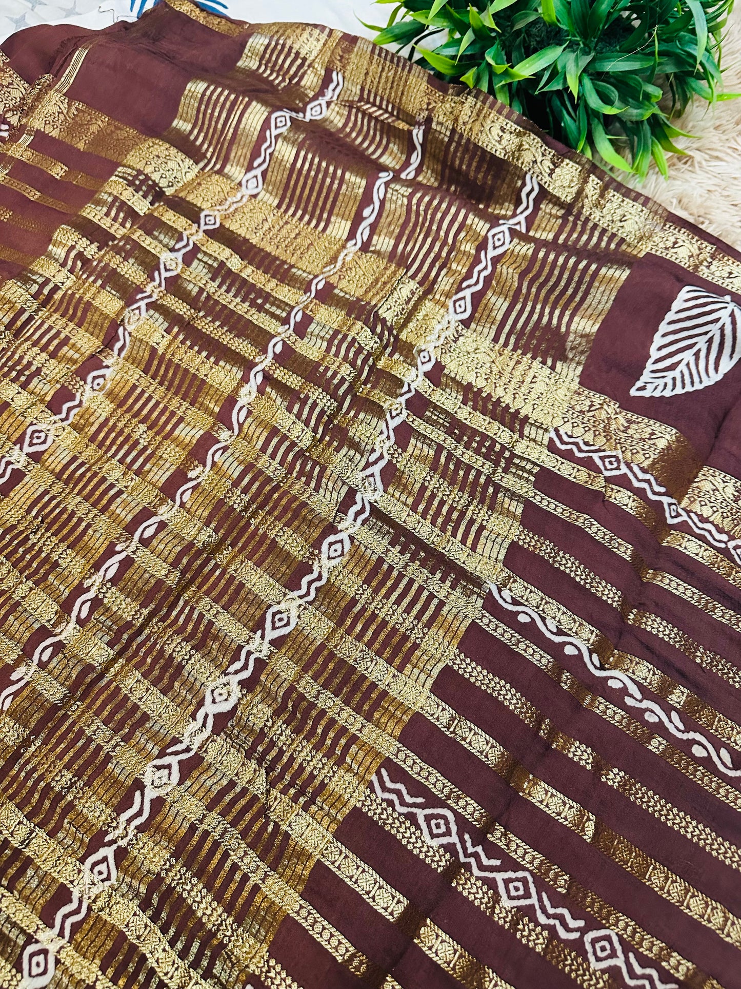 Chocolate Brown Printed Pure Mul Cotton Saree With Zari Pattern Stripes