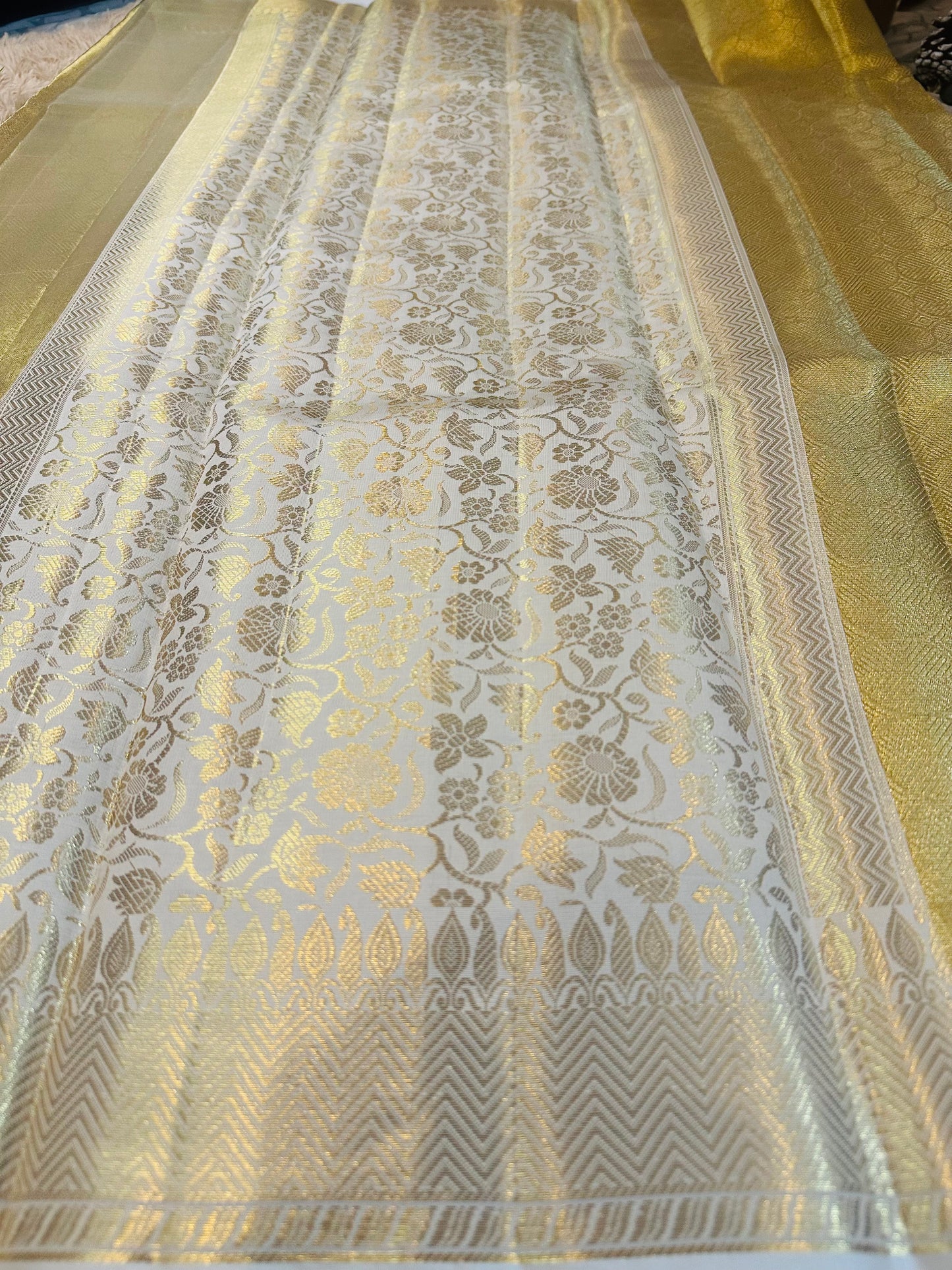 Golden Tissue Silk Saree with Circle Zari Motifs