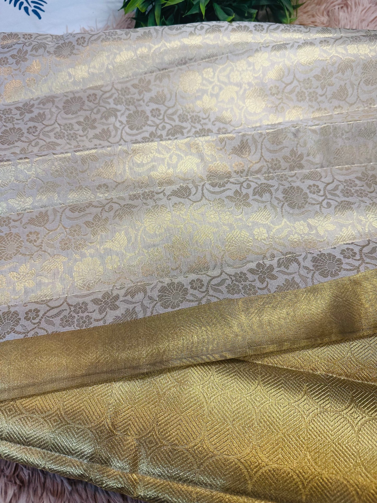 Golden Tissue Silk Saree with Circle Zari Motifs