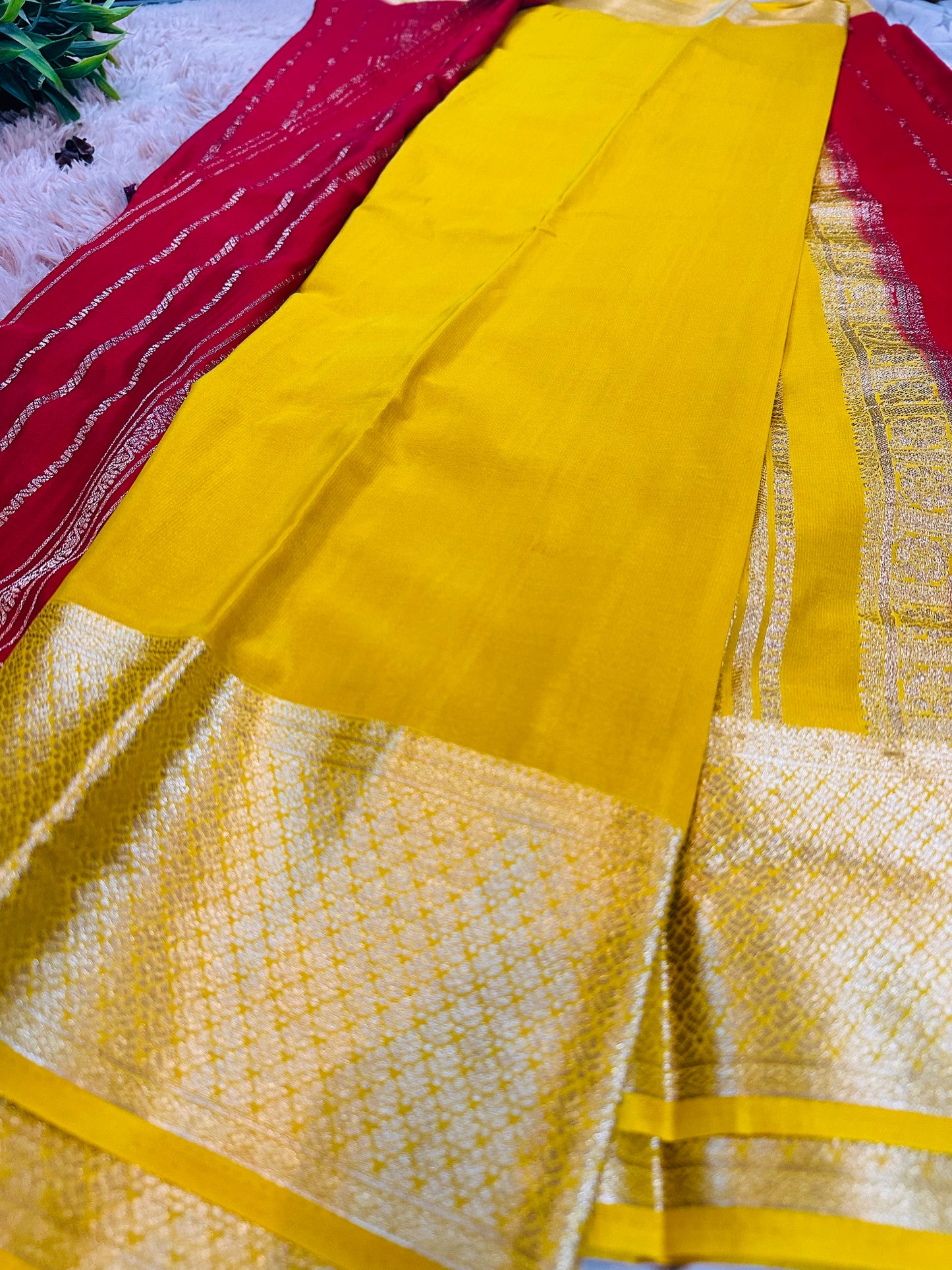 Red Premium KSIC Mysore Crepe Silk Saree With Vertical Stripes (Contrast Border)