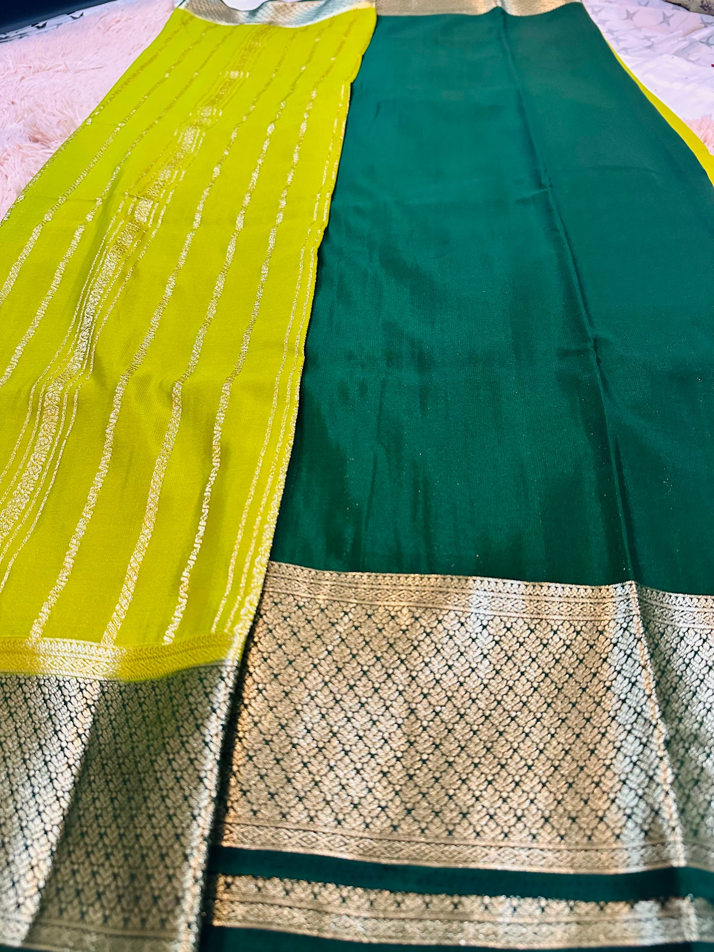 Green Premium KSIC Mysore Crepe Silk Saree With Vertical Stripes (Contrast Border)