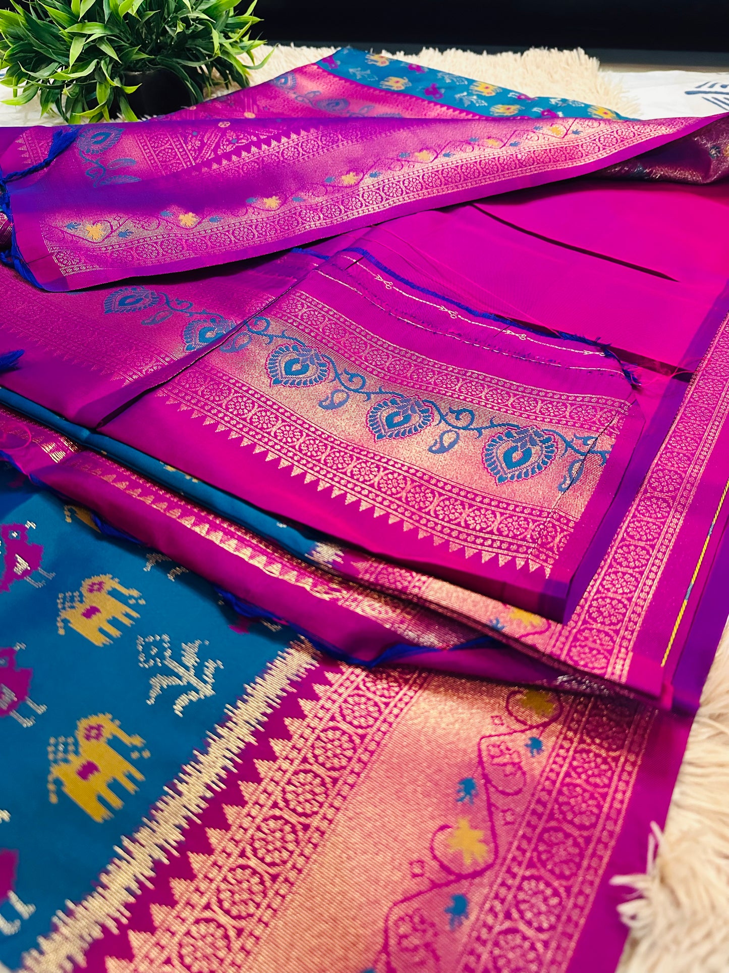 Blue Semi Patola Silk Ikkat Handwoven Saree (Bird Motifs)