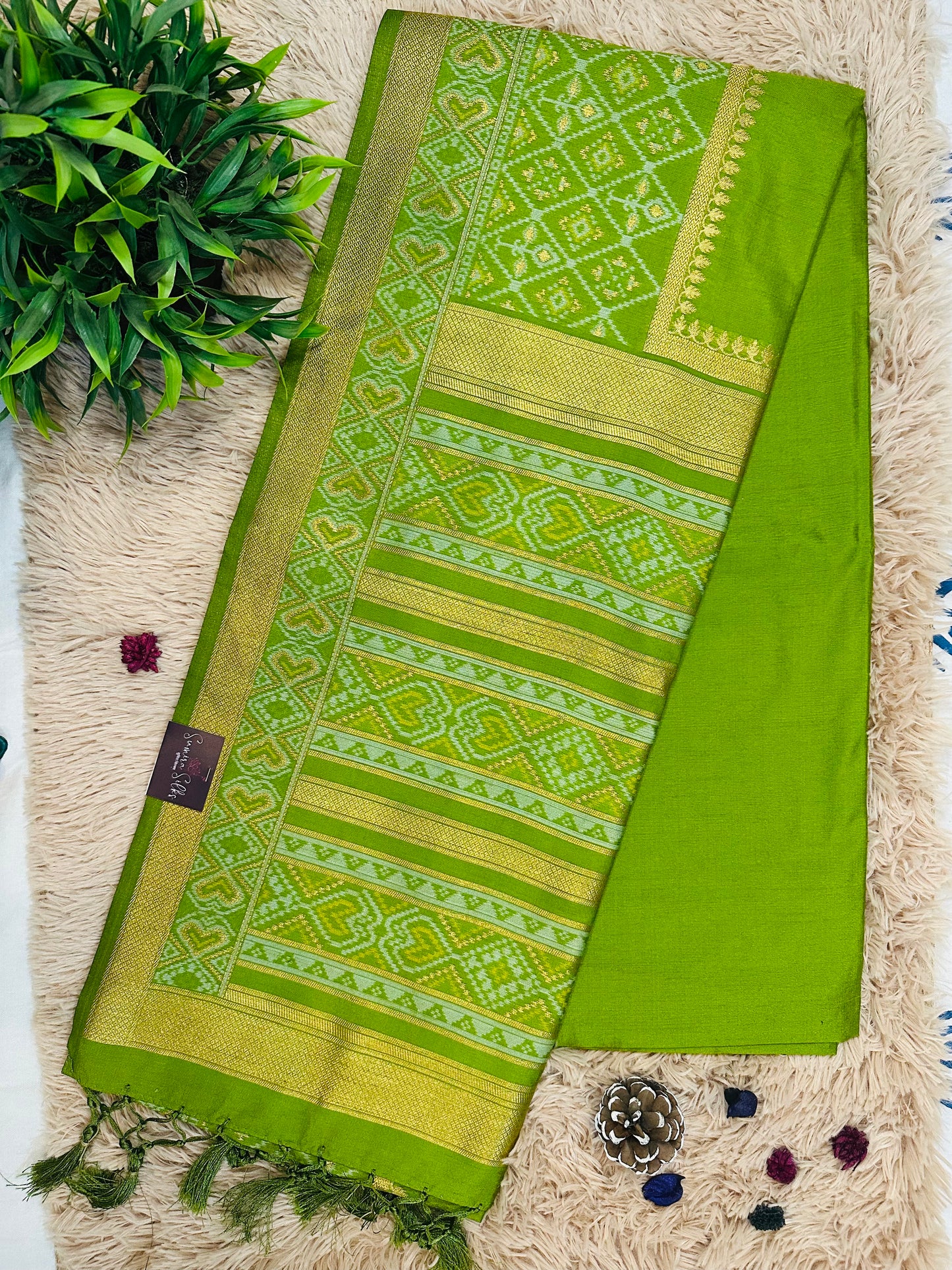 Green Semi Patola Tussar Silk Handwoven Saree