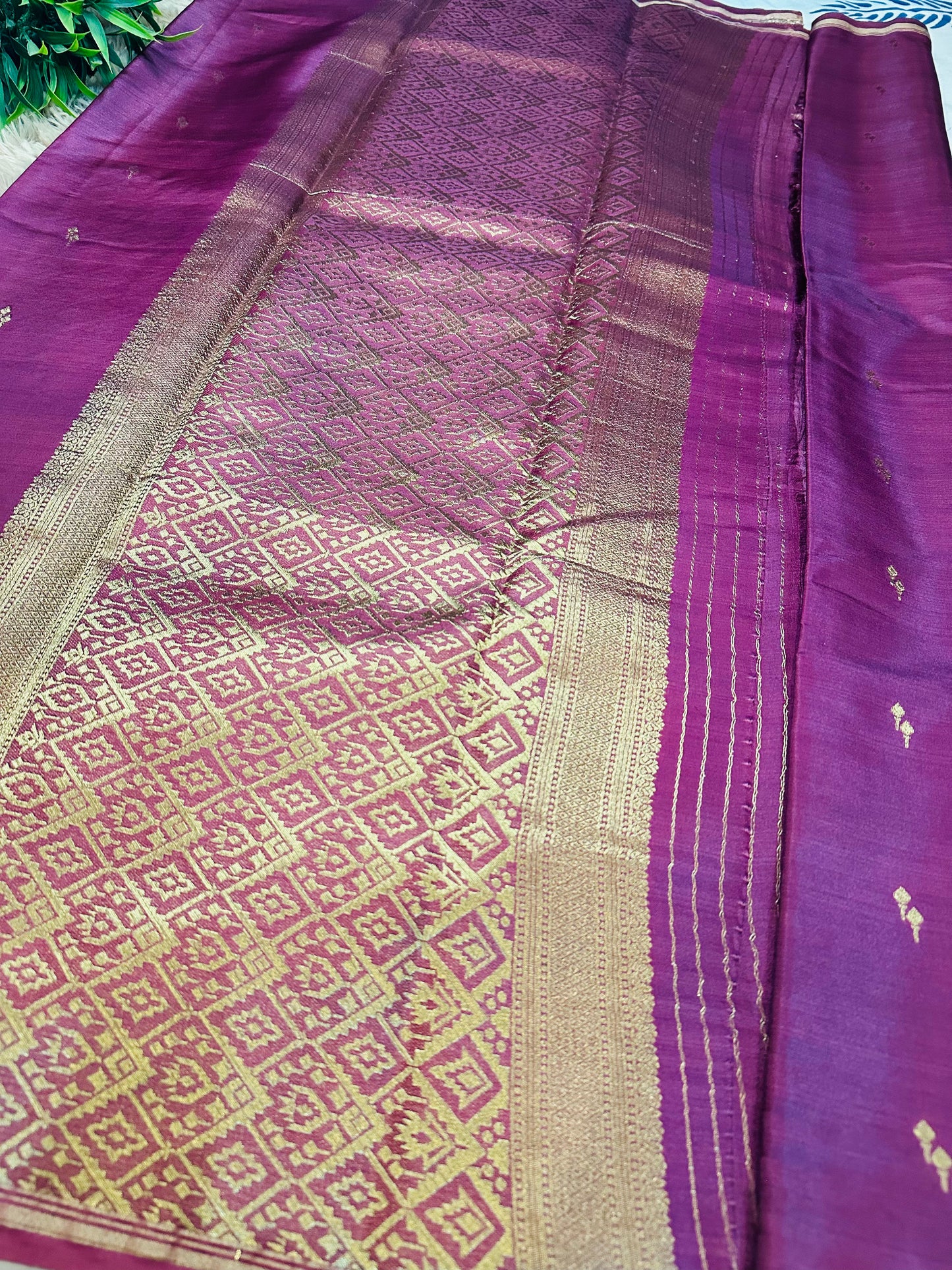 Mauve Gajji Silk With Zari Buttis(Motifs) Saree